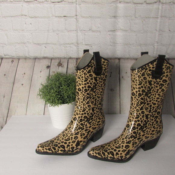 leopard rubber boots